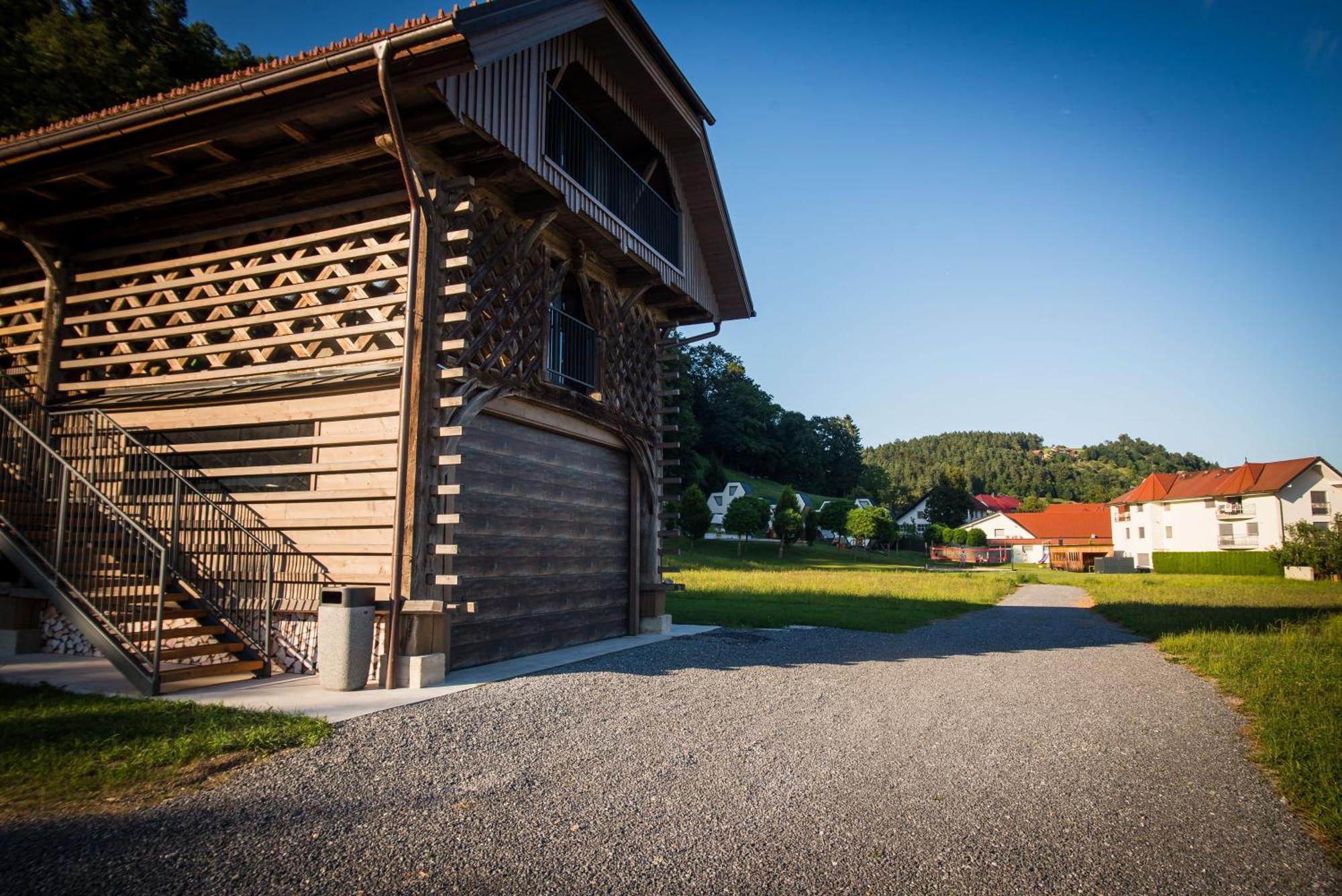 Апартаменты Hayrack Skok Мозирье Экстерьер фото