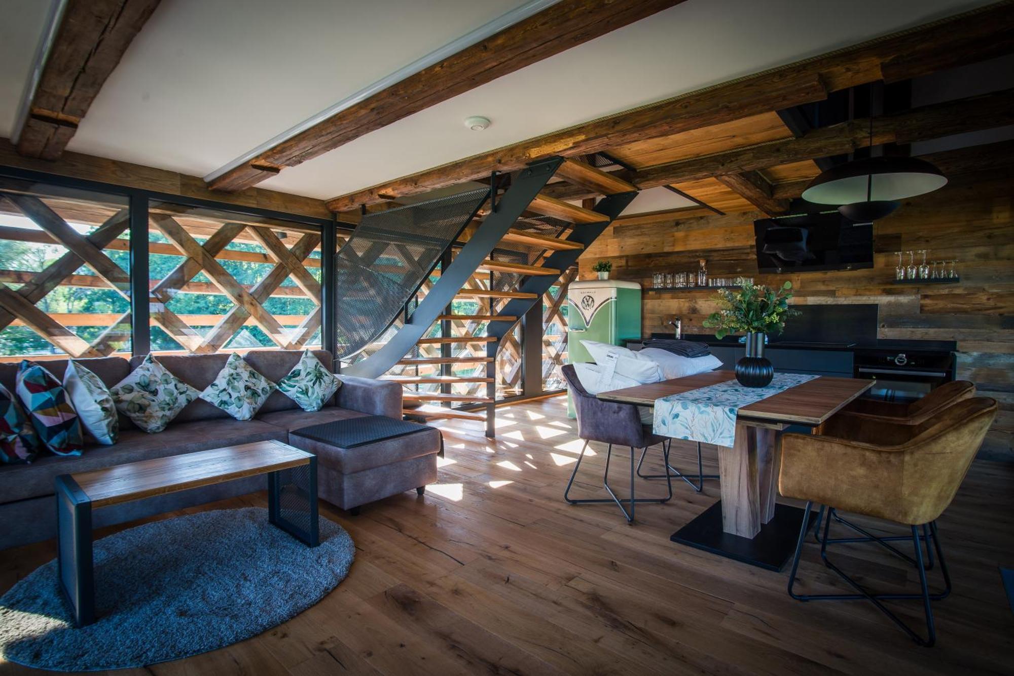 Апартаменты Hayrack Skok Мозирье Экстерьер фото